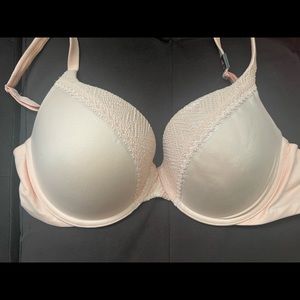 Victoria’s secret bra 36D
